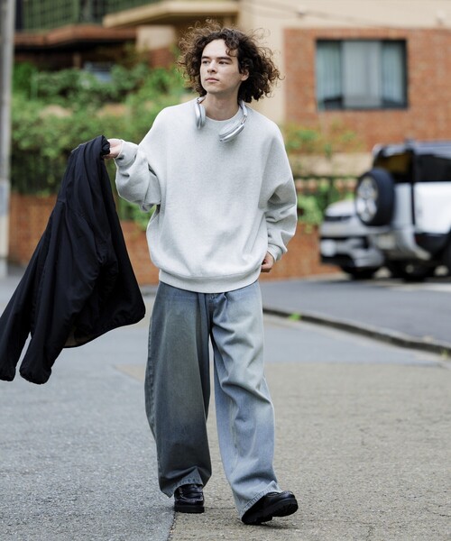 FREAK'S STORE(フリークスストア)の「限定展開 12oz Short Length ヘビーウェイト クルーネックスウェット/ショート丈(スウェット・メンズ・ブラック/ネイビー/アッシュグレー/スミクロ/グリーン/杢グレー/バーガンディー・SMALL/MEDIUM/LARGE)」の16枚目の写真