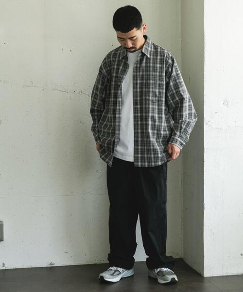 URBAN RESEARCH DOORS（アーバンリサーチドアーズ）の「オンブレチェックレギュラーカラーシャツ（シャツ/ブラウス・メンズ・ブラック系その他/ブラウン系その他・LARGE/MEDIUM）」の19枚目の写真