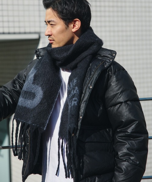 BEAMS HEART(ビームスハート)の「【ユニセックス】B-HEART ロゴ シャギーマフラー(マフラー・メンズ・ブラック/ベージュ・ONE SIZE)」の8枚目の写真