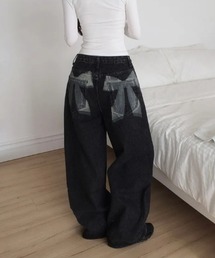 ULEULA（ウルア）の「バックリボンペイントデニムパンツ（デニムパンツ）」