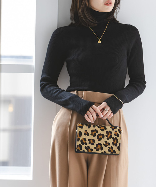 Noble（ノーブル）の「《追加》リブタートルネックニット（ニット/セーター・レディース・ベージュ/ホワイト/レッド/ブラック・FREE）」の3枚目の写真