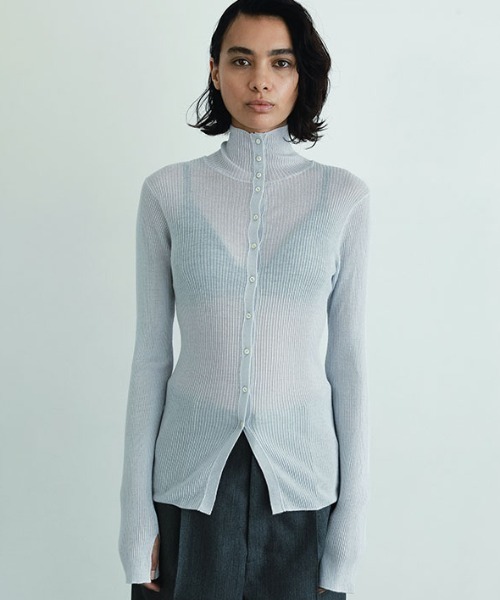 ETRE TOKYO(エトレトウキョウ)の「SANTEシルクカシミヤハイネックニットプルオーバー(ニット/セーター・レディース・ブラウン/ブルー/アイボリー・FREE)」の3枚目の写真