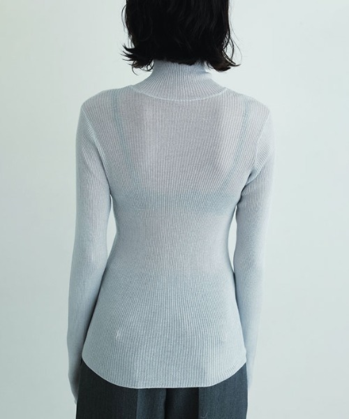 ETRE TOKYO(エトレトウキョウ)の「SANTEシルクカシミヤハイネックニットプルオーバー(ニット/セーター・レディース・ブラウン/ブルー/アイボリー・FREE)」の7枚目の写真