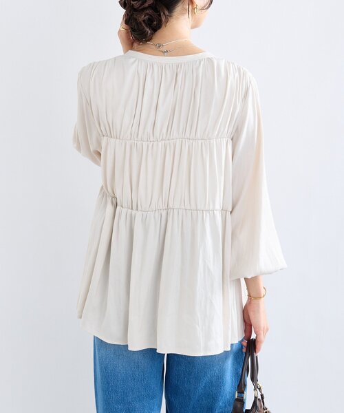 RIVE DROITE（リヴドロワ）の「【2WAY仕様】ギャザーストリングツイルブラウス（シャツ/ブラウス・レディース・キャメル/ネイビー/アイボリー・FREE）」の13枚目の写真