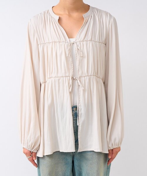 RIVE DROITE（リヴドロワ）の「【2WAY仕様】ギャザーストリングツイルブラウス（シャツ/ブラウス・レディース・キャメル/ネイビー/アイボリー・FREE）」の7枚目の写真