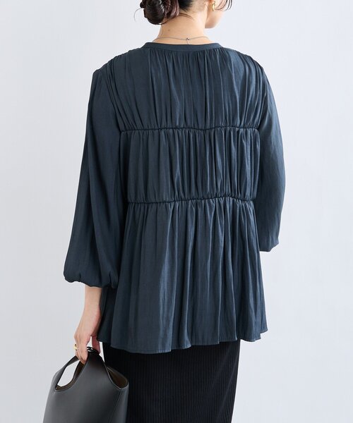 RIVE DROITE（リヴドロワ）の「【2WAY仕様】ギャザーストリングツイルブラウス（シャツ/ブラウス・レディース・キャメル/ネイビー/アイボリー・FREE）」の12枚目の写真