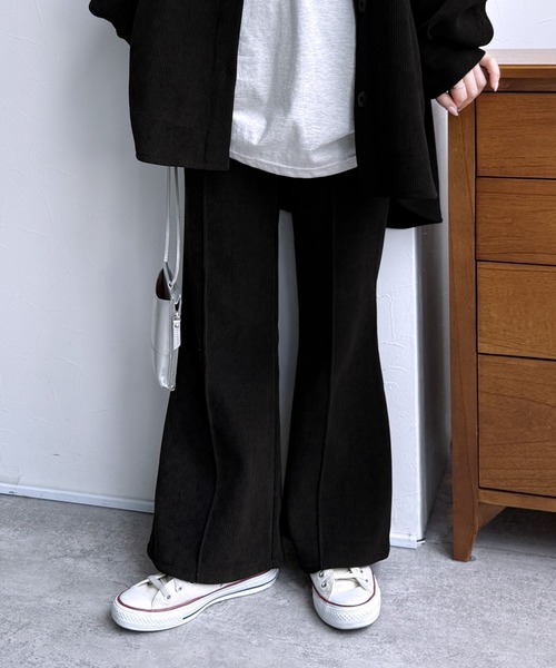 reca（レカ）の「コーデュロイ裏フリースフレアパンツ（その他パンツ・レディース・アイボリー/ブラック/ブラウン/モカ・M）」の10枚目の写真