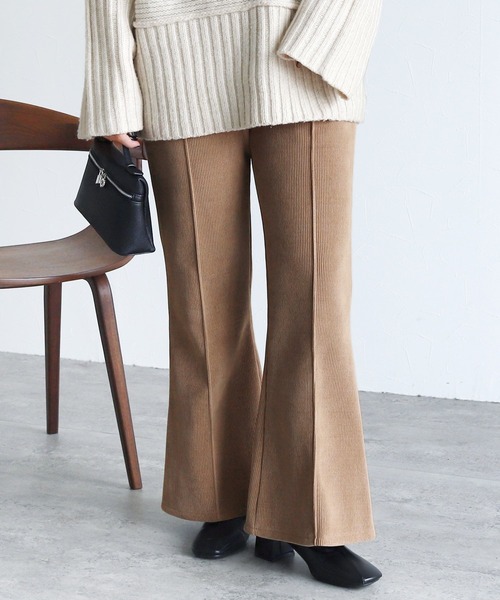 reca（レカ）の「コーデュロイ裏フリースフレアパンツ（その他パンツ・レディース・アイボリー/ブラック/ブラウン/モカ・M）」の20枚目の写真