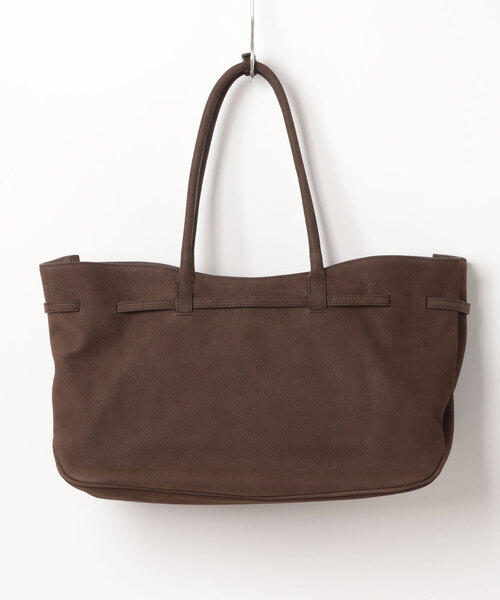 Scrap Book（スクラップブック）の「【MARGESHERWOOD】GRANDMA BAG LARGE_hush nubuck（ショルダーバッグ・レディース・ブラウン・FREE）」の4枚目の写真