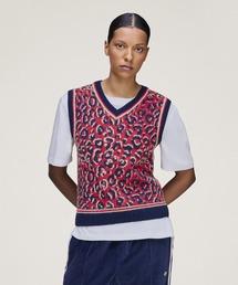 adidas（アディダス）の「ADICROSS マルチユースポケット フルジップ