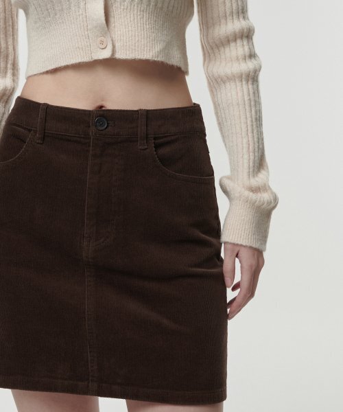 MUSINSA STANDARD WOMAN（ムシンサスタンダードウーマン）の「ウィメンズコーデュロイミニスカート[ブラウン]（スカート・レディース・その他・SMALL/MEDIUM/LARGE/X-SMALL）」の4枚目の写真