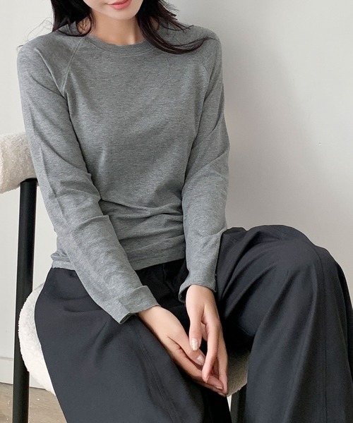 LOWO(ロワ)の「カシミヤ混コットンロンT|しっとり柔らか・ストレスフリーの大人Tシャツ カットソー 長袖 きれいめ レディース インナー(Tシャツ/カットソー・レディース・ブラック/グレー/ホワイト・M/L)」の11枚目の写真
