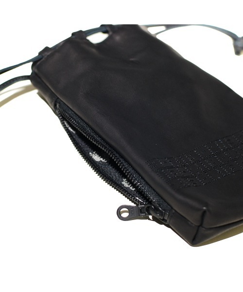 yorozu（ヨロズ）の「yorozu CTS KINCHAKU ARCHIVE EDITION (111YZ110)（ハンドバッグ・メンズ・グレー系その他/ブラック・FREE）」の4枚目の写真