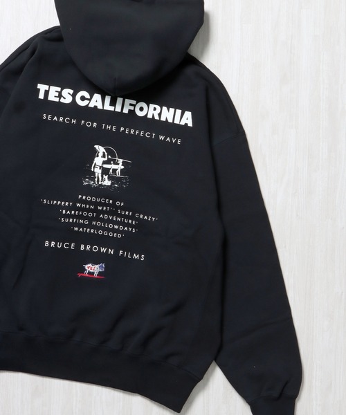 The Endless Summer（エンドレスサマー）の「THE ENDLESS SUMMER SWEAT PARKA / スウェットパーカー（パーカー・メンズ・ホワイト/ブラック/グレー・SMALL/MEDIUM/LARGE/X-LARGE）」の2枚目の写真