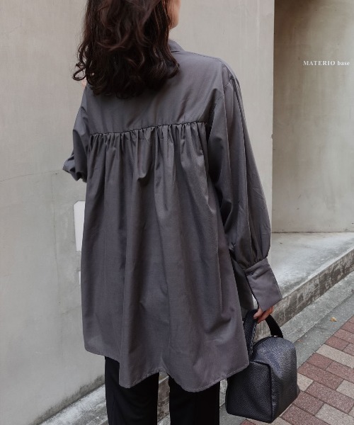 CORNERS（コーナーズ）の「ブロードフリルチュニックブラウス（シャツ/ブラウス・レディース・ブラック/チャコールグレー/ブラウン・M）」の10枚目の写真