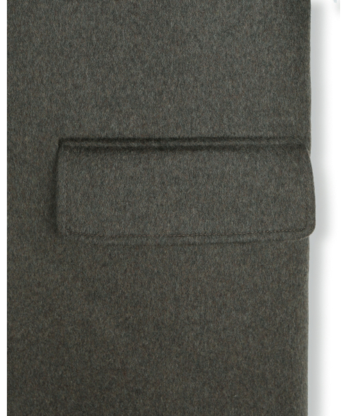 BESLOW（ビースロー）の「OVERSIZED CASHMERE DOUBLE BREASTED COAT DARK OLIVE（チェスターコート・メンズ・その他・LARGE/MEDIUM/SMALL/X-LARGE/X-SMALL）」の3枚目の写真