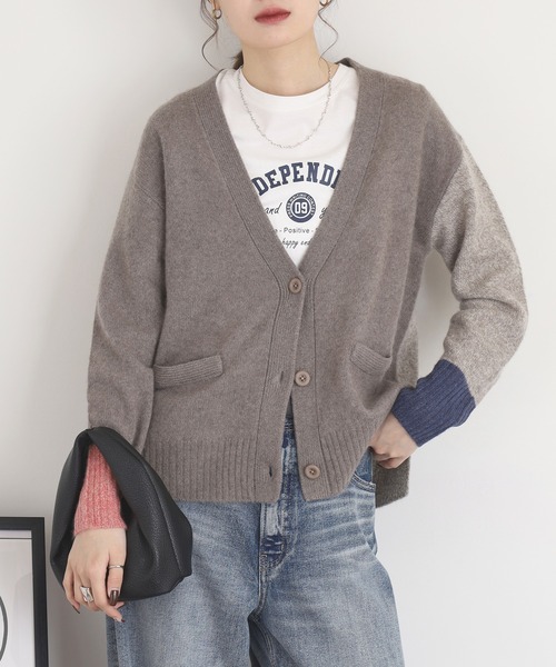 EGLANTINE(エグランティーヌ)の「EGLANTINE ヤク配色Vネックカーディガン(カーディガン/ボレロ・レディース・チャコールグレー/グレー・38)」の2枚目の写真