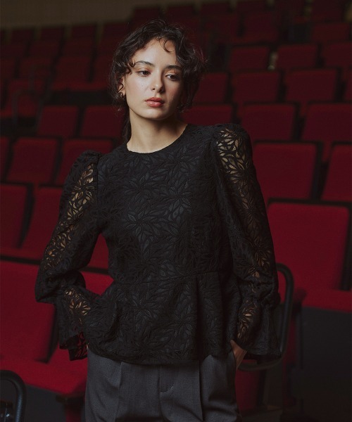 Callarus（カラルス）の「＜単品＞総レースペプラムデザインブラウス〔Callarus〕（シャツ/ブラウス・レディース・ホワイト/ブラック・S/M/L/LL/3L）」の15枚目の写真