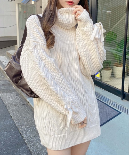 INGNI（イング）の「タートルネックルーズチュニックニット（チュニック・レディース・アイボリー/ボルドー/ピンク/ベージュ・M）」の5枚目の写真