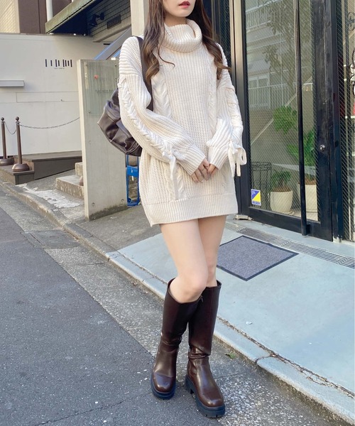 INGNI（イング）の「タートルネックルーズチュニックニット（チュニック・レディース・アイボリー/ボルドー/ピンク/ベージュ・M）」の11枚目の写真