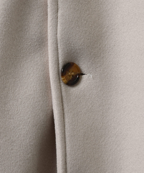 neos(ネオス)の「【neos】ルーズシルエット スタンドネック フェイクウール ロング コート ジャケット(ステンカラーコート・メンズ・ベージュ/ブラック・MEDIUM/LARGE/X-LARGE)」の16枚目の写真