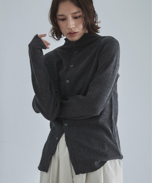 feepur（フェピュール）の「スタンドネックシャーリングシアーカーディガン（カーディガン/ボレロ・レディース・アイボリー/ブラック・MEDIUM）」の6枚目の写真