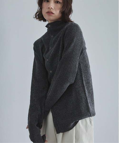 feepur（フェピュール）の「スタンドネックシャーリングシアーカーディガン（カーディガン/ボレロ・レディース・アイボリー/ブラック・MEDIUM）」の7枚目の写真