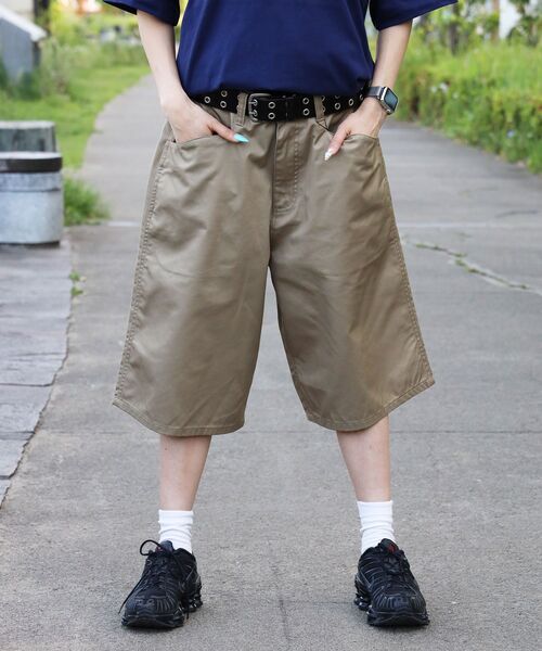 BEN DAVIS（ベンデイビス）の「【BEN DAVIS（ベンデイビス）】BIG WORK SHORTS / ワークショーツ パンツ ビックシルエット（その他パンツ・メンズ・ブラック/ベージュ・MEDIUM/LARGE/X-LARGE）」の2枚目の写真