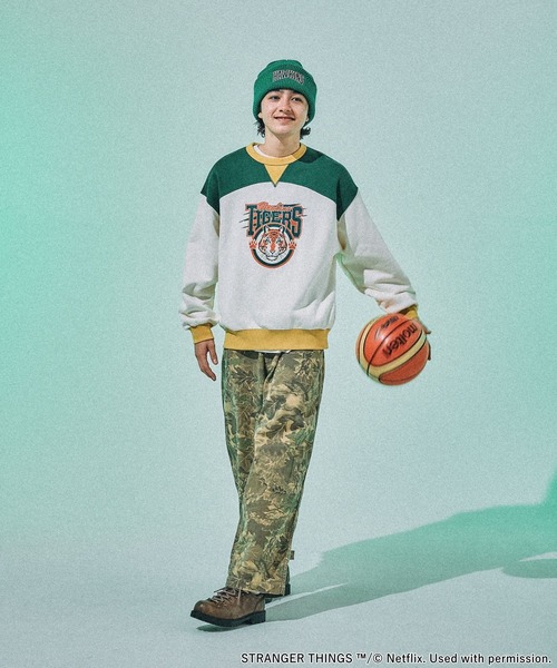 ニコアンド 【STRANGER THINGS】コラボ配色スウェット L STRANGER