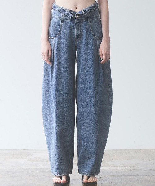 SOMETHING(サムシング)の「【GISELe 4月号掲載】atelier SOMETHING DOUBLE BELT WIDE PANTS/ダブルベルトワイドパンツ(デニムパンツ・レディース・インディゴブルー/ライトインディゴブルー・MEDIUM/SMALL)」の15枚目の写真
