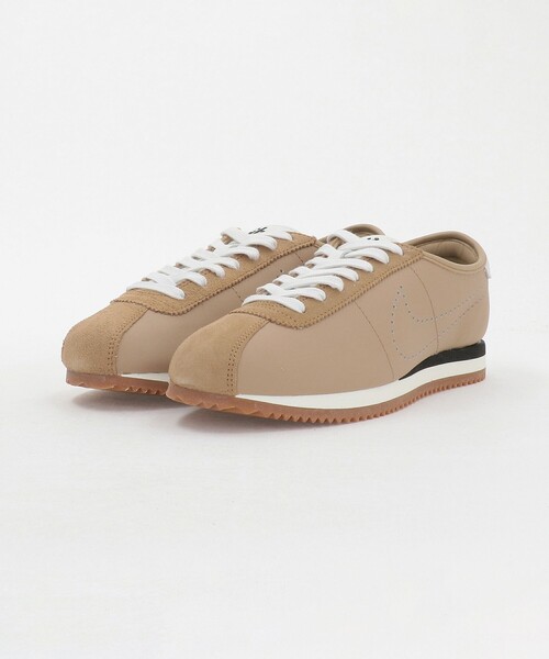 NIKE(ナイキ)の「<NIKE>コルテッツ レザー スニーカー(スニーカー・レディース・オフホワイト/ベージュ・23cm/25cm/24cm/23.5cm/22.5cm/24.5cm)」の9枚目の写真