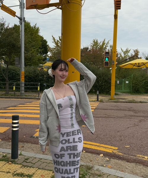 mydeepbluememories（マイディープブルーメモリーズ）の「(zp) MM THREE LOGO ZIPUP (LIGHT GREY)（パーカー・レディース・その他・SMALL/X-LARGE）」の2枚目の写真