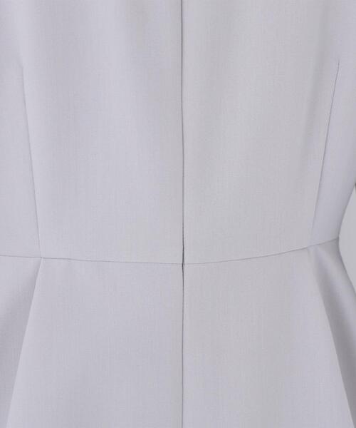 NATURAL BEAUTY BASIC（ナチュラルビューティーベーシック）の「◇ラインパールペプラムワンピース（ワンピース・レディース・グレー/ベージュ/ネイビー・MEDIUM/P/S）」の4枚目の写真