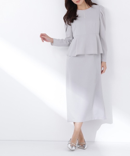 NATURAL BEAUTY BASIC（ナチュラルビューティーベーシック）の「◇ラインパールペプラムワンピース（ワンピース・レディース・グレー/ベージュ/ネイビー・MEDIUM/P/S）」の2枚目の写真