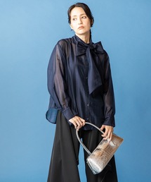 OSMOSIS（オズモーシス）の「アシンメトリーハンドルバッグ（ハンドバッグ）」