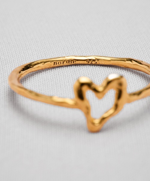 norme(ノーム)の「【SILVER925】ノーム オープン ハート ミニ リング / norme open heart mini ring(リング・レディース・ゴールド・L/M/S)」の8枚目の写真