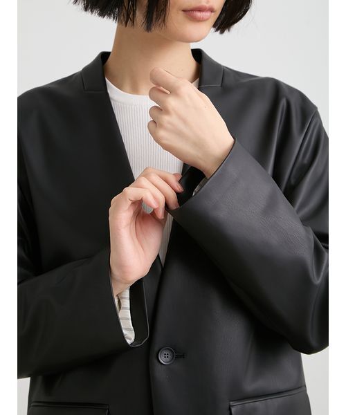 MIESROHE(ミースロエ)の「ウォッシャブルレザーノーカラージャケット(ノーカラージャケット・レディース・ブラック/ブラウン/ベージュ・0/1)」の12枚目の写真