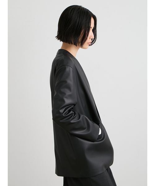 MIESROHE(ミースロエ)の「ウォッシャブルレザーノーカラージャケット(ノーカラージャケット・レディース・ブラック/ブラウン/ベージュ・0/1)」の20枚目の写真