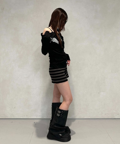 sedacle girl(セダクルガール)の「アシメオフショルプリントロンT(Tシャツ/カットソー・レディース・ブラック/グレー・SMALL/MEDIUM)」の15枚目の写真