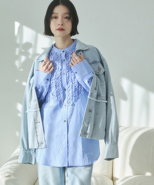 hunch（ハンチ）の「スラブ/デニム ストライプフリルシャツ（シャツ/ブラウス・レディース・ホワイト×ブルー/オフホワイト/ネイビー・FREE）」の11枚目の写真