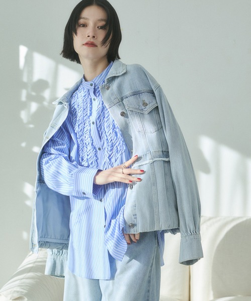 hunch（ハンチ）の「スラブ/デニム ストライプフリルシャツ（シャツ/ブラウス・レディース・ホワイト×ブルー/オフホワイト/ネイビー・FREE）」の12枚目の写真