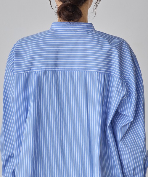 hunch（ハンチ）の「スラブ/デニム ストライプフリルシャツ（シャツ/ブラウス・レディース・ホワイト×ブルー/オフホワイト/ネイビー・FREE）」の18枚目の写真