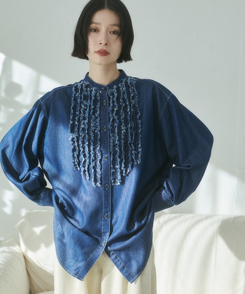 hunch（ハンチ）の「スラブ/デニム ストライプフリルシャツ（シャツ/ブラウス・レディース・ホワイト×ブルー/オフホワイト/ネイビー・FREE）」の22枚目の写真