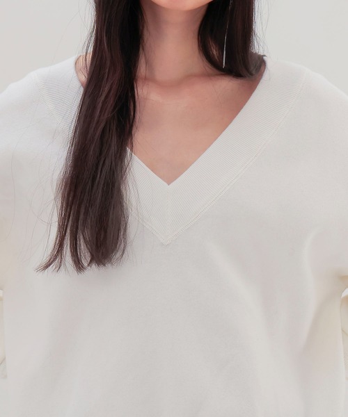 DRESSLAVE(ドレスレイブ)の「double vneck knit trainer(ダブルVネックニットトレーナー)(ニット/セーター・レディース・ホワイト/グレー・38)」の5枚目の写真