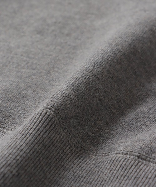 DRESSLAVE(ドレスレイブ)の「double vneck knit trainer(ダブルVネックニットトレーナー)(ニット/セーター・レディース・ホワイト/グレー・38)」の13枚目の写真
