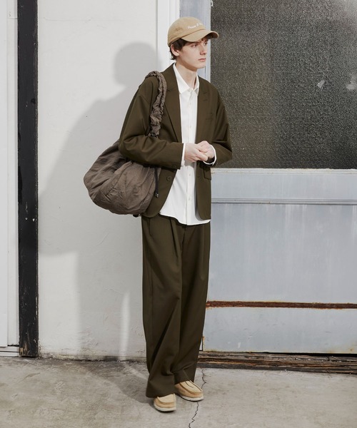 PUBLIC TOKYO(パブリックトウキョウ)の「(セットアップ対応)TECH WOOL テーラードジャケット /オフィスカジュアル/防シワ/オールシーズン(セットアップ・メンズ・カーキ/ブラック・2/1)」の14枚目の写真