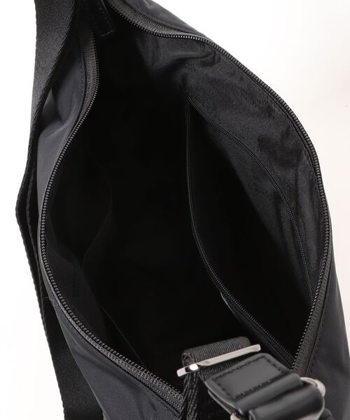 MACKINTOSH PHILOSOPHY(マッキントッシュ フィロソフィー)の「ショルダーバッグ マッキントッシュ6W06 6L フロントポケット 19133(ショルダーバッグ・メンズ・ベージュ/ブラック・FREE)」の11枚目の写真