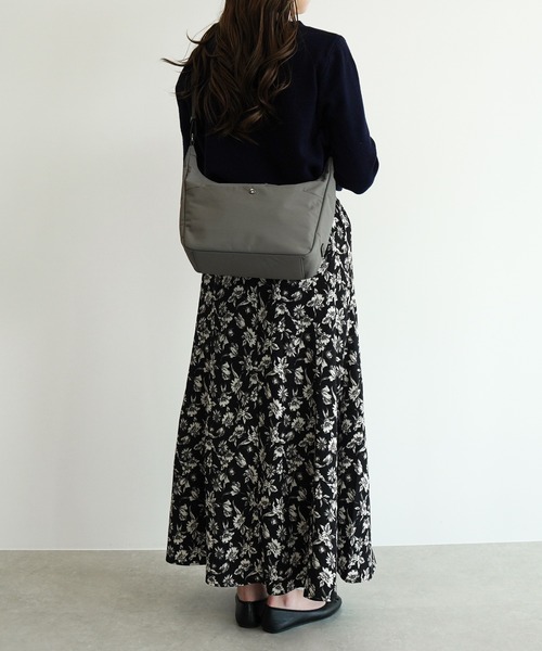 MACKINTOSH PHILOSOPHY(マッキントッシュ フィロソフィー)の「ショルダーバッグ マッキントッシュ6W06 6L フロントポケット 19133(ショルダーバッグ・メンズ・ベージュ/ブラック・FREE)」の3枚目の写真