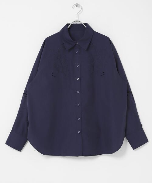 SENSE OF PLACE by URBAN RESEARCH（センスオブプレイスバイアーバンリサーチ）の「カットワークエンブロイダリーシャツ（シャツ/ブラウス・レディース・ライトブルー/ネイビー/オフホワイト・ONE）」の14枚目の写真