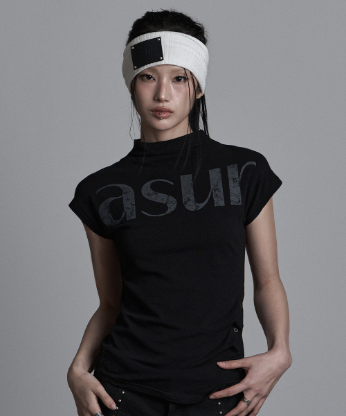 as you are(アズユーアー)の「サイドスナップハーフネックTシャツブラック(Tシャツ/カットソー・レディース・その他・OS)」の1枚目の写真